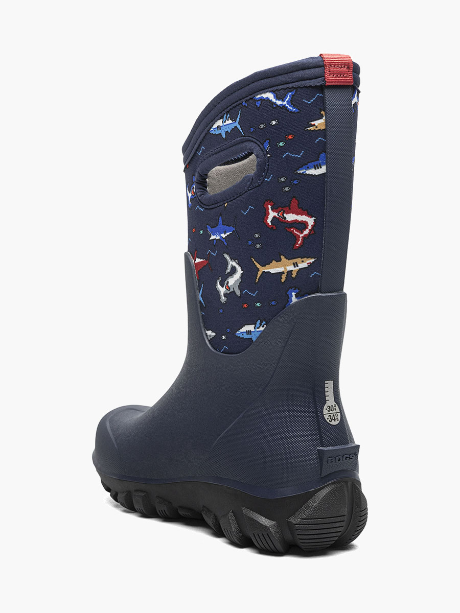 klassieke naadloze pixel shark kinderwinterlaarzen in marineblauw met meerdere kleuren.